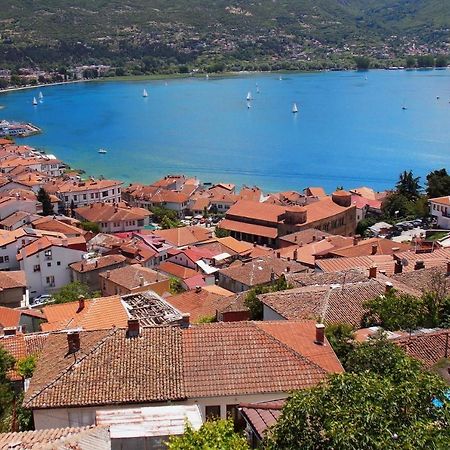 Zura Apartments Ohrid Bagian luar foto