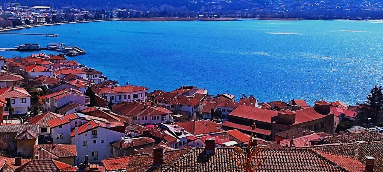 Zura Apartments Ohrid Bagian luar foto